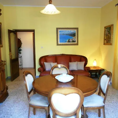 House And Apts. In 33558 Appartamento *