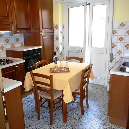 House And Apts. In 33558 Appartamento